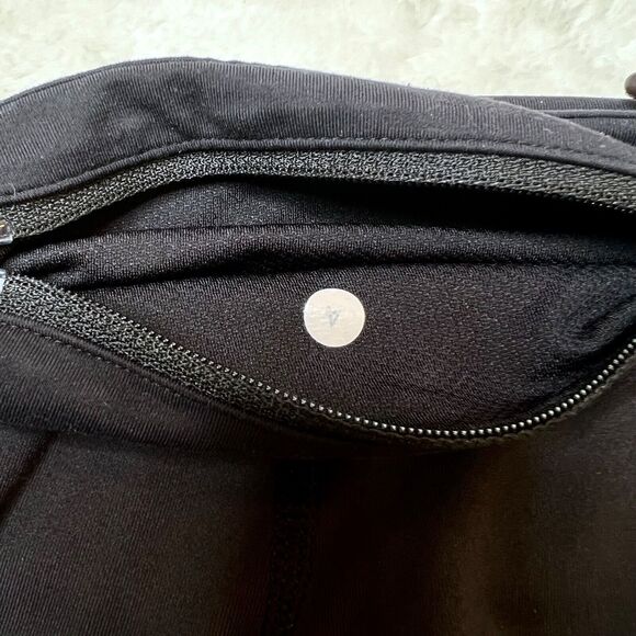 Lululemon Womens Black Crop Leggings Leggings 23" Size 4 Small - Picture 8 of 9